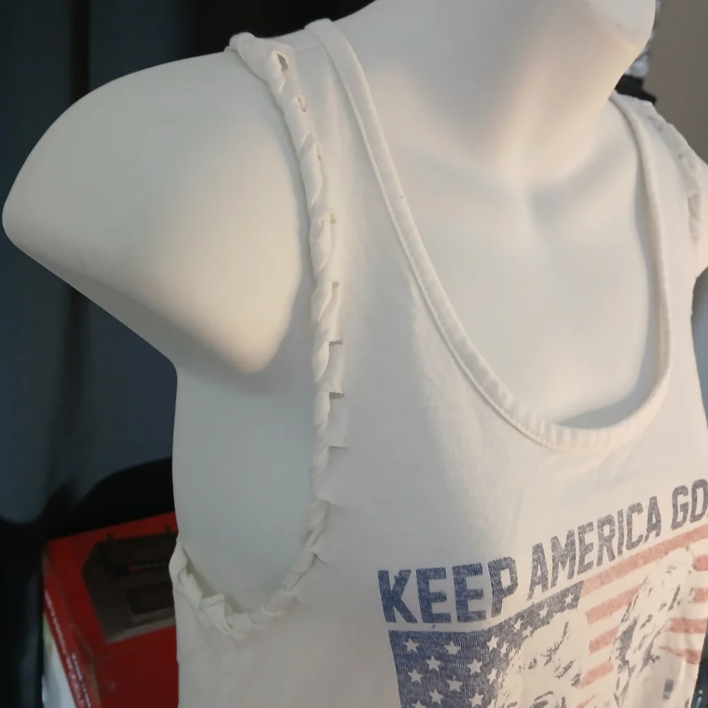 The Golden Girls 'Keep America Golden' Tank Top - Picture 3 of 7